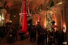 Aerial Champagne Pourer